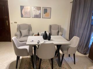 Apartment with private garden in heart of Zayed city in compound - Sheikh Zayed - 7