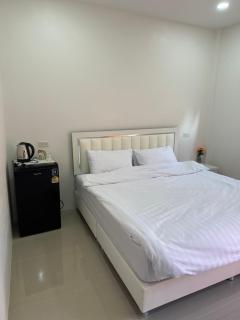 Fandee suites - - 8
