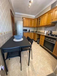 Cozy 1 Bed Flat - 4