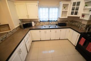 Stacys Place #1 2 Bedroom Apartment - 3