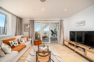 Luxury 3-Bed Apt in Wembley Park - 7