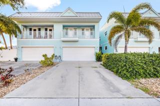 8023 Magnolia Ave - Cape Canaveral - 8