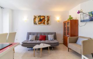 1 Bedroom Cozy Apartment In Torremolinos - 5