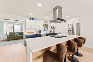 384 Harbor Drive - 2