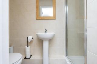 Open Mind Property - Studio for 4 Guests - Parking - Bournemouth - 3