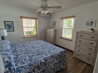 Tranquil Roomy Getaway Close to City - 7