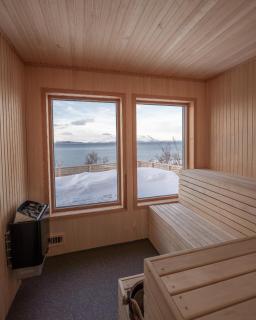 Lyngen Alps Panorama - Russelv - 4