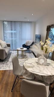 Stylish 2-Bed Apartment by Manchester City Cente - Manchester - 1