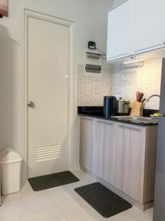 Verdant Resort Condo with Pool, Balcony, Near Airport and Beach - Puerto Princesa - 8