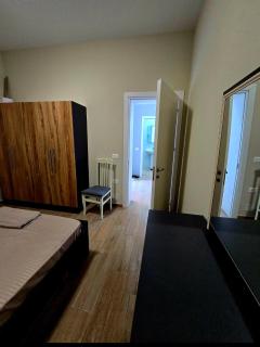 Shtepi,Apartament me qera , Pogradec - Pogradec - 3