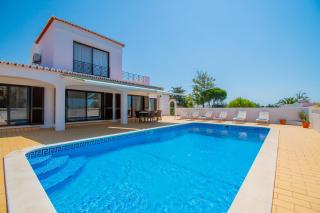 Casa Amora Great holiday Villa in Vale do Milho - 4