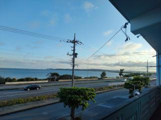 Ocean view Private Popular tourist destination Close to the beach Katsuren Castle Free bicycle rental 5 bikes - 4