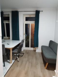 StayInn Möckern - 1 Studio Apartment für 3 Personen -1Zimmer mit Schlafsofa und Doppelbett-kein zweites Zimmer - Leipzig - 6