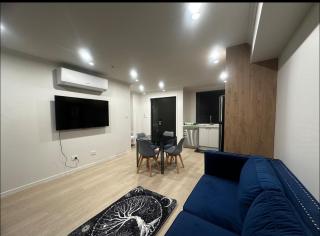 Two Bedrooms With Two Bathrooms - Hamilton - 6