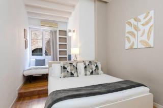 Historical Apartment With Awesome Rooftop - Barcelona - 7