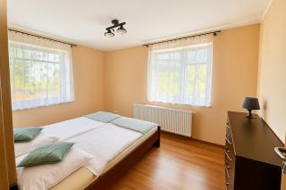 APARTAMENT USTROŃ PONIWIEC NIEOPODAL CZANTORII dwie sypialnie, osobna kuchnia, ogrodzony parking - 5