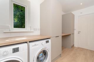 Spacious 6 bedroom property - Huddersfield - 6