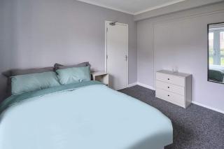 Host & Stay - Oldbury Road - 8