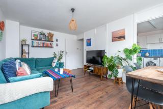 Stylish 1BD with Sunny Terrace Honor Oak Park - Londra - 0