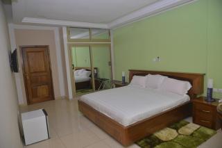 HOTEL La BASE228 - - 2