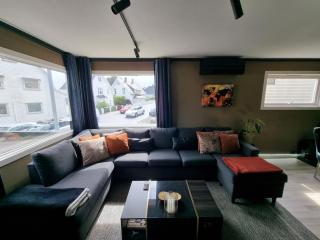 Spacious and central apartment with a private garden, Free parking and Free EV recharging - Stavanger - 1