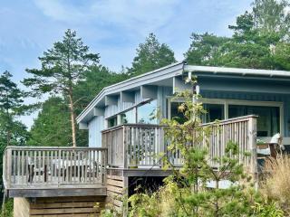 Cabin Tjøme with large sunny terrace, bbq & beach - 0