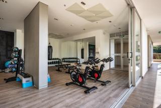El Poblado, Balcony, Pool, Jacuzzi, Gym, Steamroom - Medellín - 1