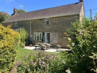 2 Bed in Bridport 58848 - 0