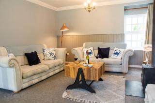 Gamekeepers Cottage - 8