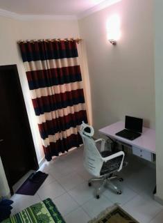 Cozy Room in a Beautiful Villa Infront of Market, Park, Food Street and ATM - 4