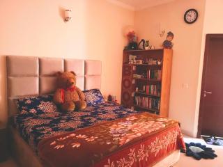 Cozy Room in a Beautiful Villa Infront of Market, Park, Food Street and ATM - Karatschi - 1