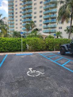 Luxury Beach & City View Condo 5 min walk to beach - 5