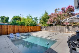 2 Mi to Dtwn Home with Private Pool in Sacramento - 0