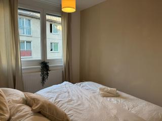 2BR, Danube, Balkon, Central, U6 & S-Bahn - Axara Housing BRN 38 - 2