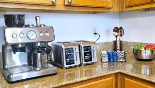 Stunning waterfront Views 1 mile to Disney 2 bath - 1