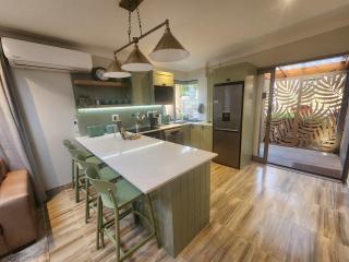 Overflowing Life - Accommodation near Paarl Gim - 9