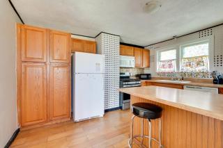 Charming and Convenient Home in Butler - - 2