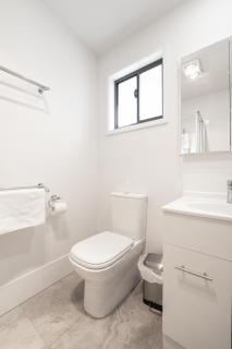 Tiny Home 1BD, 1BA in Clayfield, Near Brisbane CBD M2 - 7