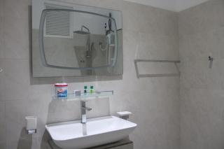 Exin River BreezeTransit Hotel - Katunayake - Dandugama - 1