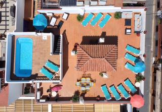 Las Flores Apartments - 5