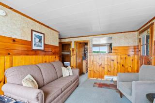 Sunset Shores - Waters Edge Cottage #2 by Simple Life Rentals - Baileys Harbor - 2
