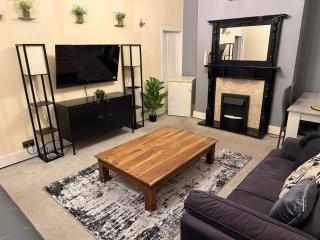 Oswaldtwistle Spacious 3 Bedroom Two Bath - Oswaldtwistle - 9