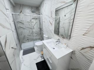 Cozy Apartment with Wi-Fi - - 9
