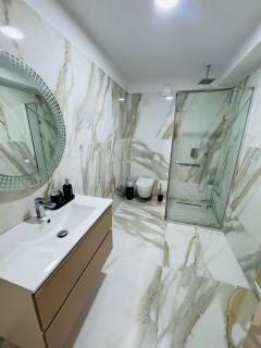 White Titanic -Luxury Turism - 2