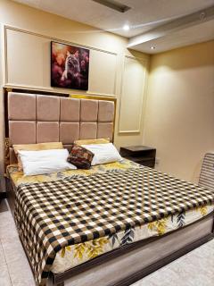 Serene 2BR Escape, Islamabad - Islamabad - 4