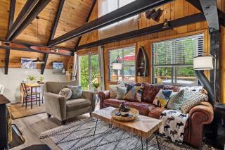 Retro A-Frame Cabin - Hot tub Firepit & Fireplace - 5