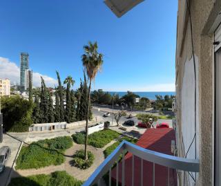 Уютные Апартаменты с Балконом - Limassol - 1