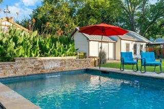 Secret Garden Cottage - Pool & Hot Tub - 0