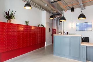 Student only Silver Studio Lowel Level Highbury II - 2