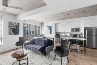 3BR Oasis with Skyline Views 12th Floor - Birmingham - 8